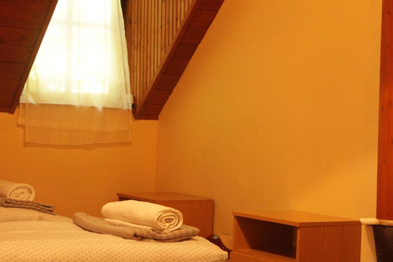 Koloska Apartmanhaz บาลาตอนฟือเรด ภายนอก รูปภาพ